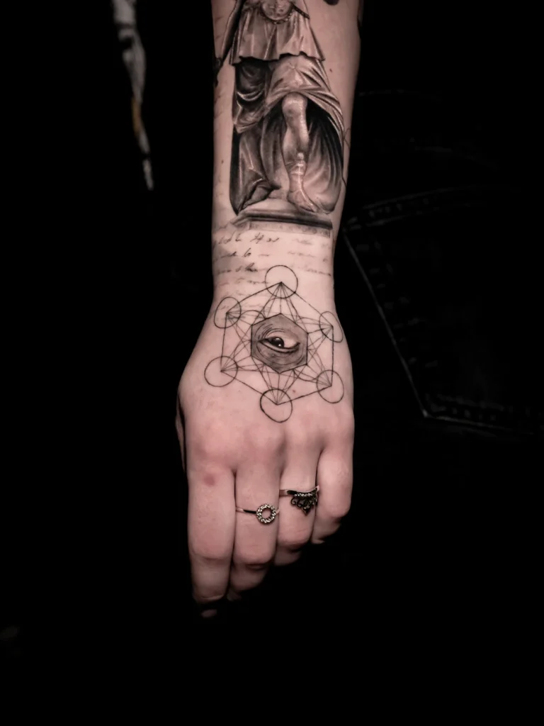 Tatuaj realizat de Robert — fotografie de portofoliu 020