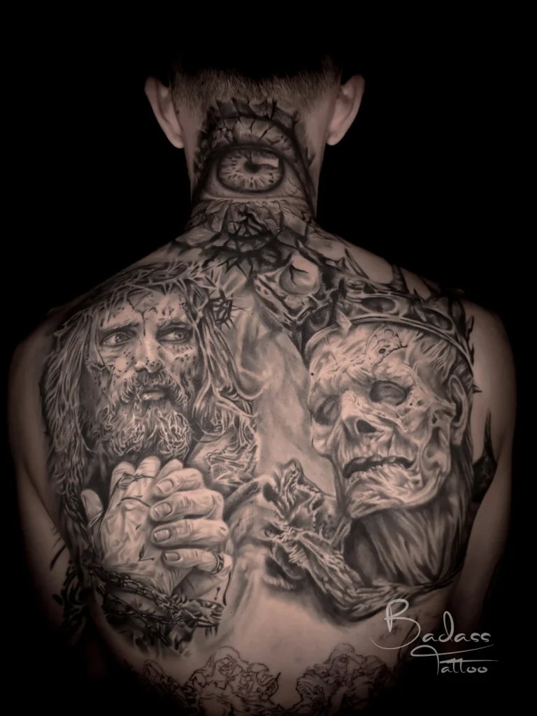 Tatuaj realizat de Samir — Compoziție black and grey cu portret și craniu pe spate