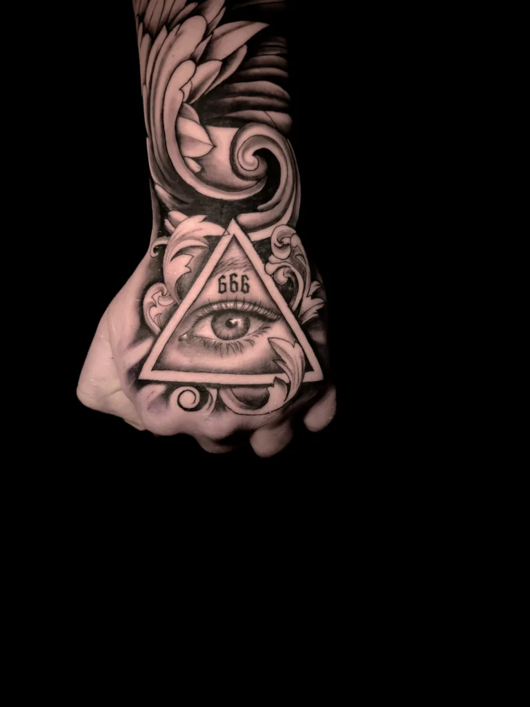 Badass Tattoo — fotografie de portofoliu 574