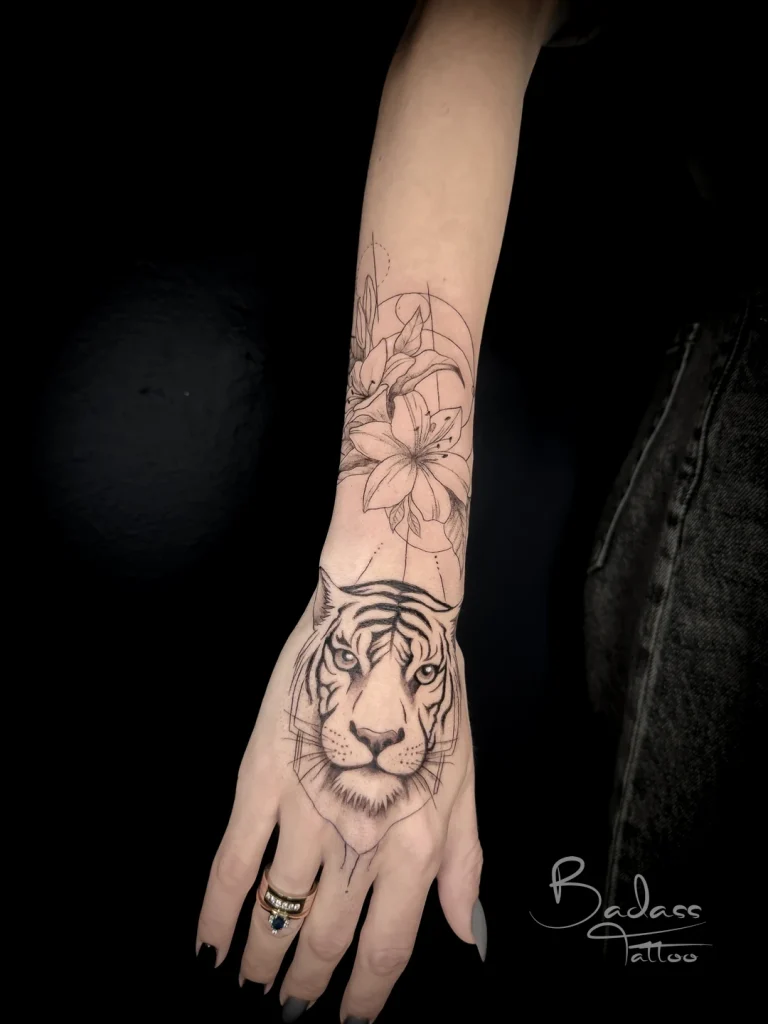 Badass Tattoo — fotografie de portofoliu 1096