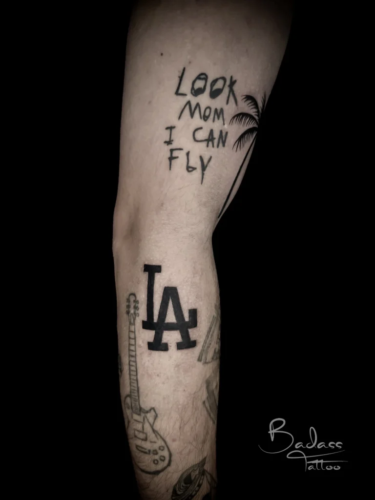 Badass Tattoo — fotografie de portofoliu 1099